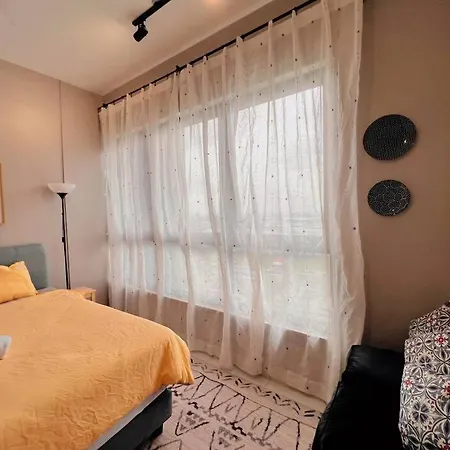 Studio Staycation D'Sara @ Linked Mrt, Near Thomson Hospital & Sungai Buloh Hospital Exterior photo
