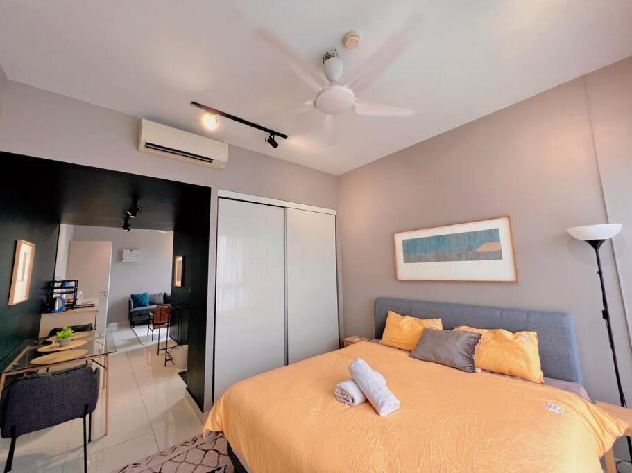 Apartment Staycation D'sara @ Linked Mrt, Near Thomson Hospital & Hospital Sungai Buloh