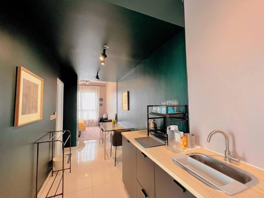 Staycation D'sara @ Linked Mrt, Near Thomson Hospital & Hospital * Sungai Buloh