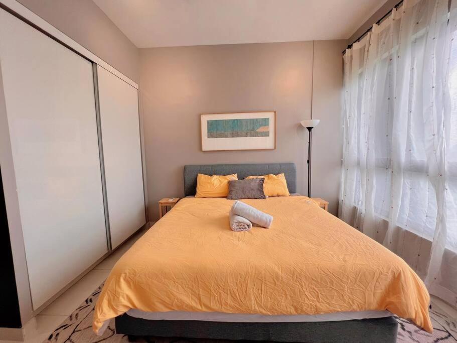 Staycation D'sara @ Linked Mrt, Near Thomson Hospital & Hospital Apartment *