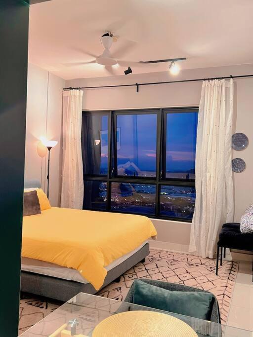 Staycation D'sara @ Linked Mrt, Near Thomson Hospital & Hospital * Sungai Buloh