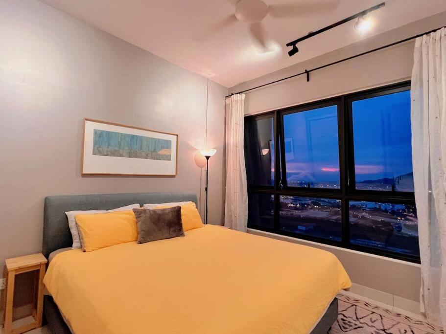 Apartment Staycation D'sara @ Linked Mrt, Near Thomson Hospital & Hospital